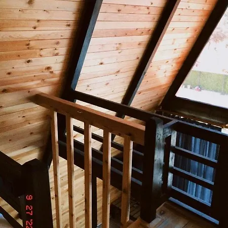 Jakuzili, Lueks Ve Korunakli Ahsap Bungalov. 木屋 *