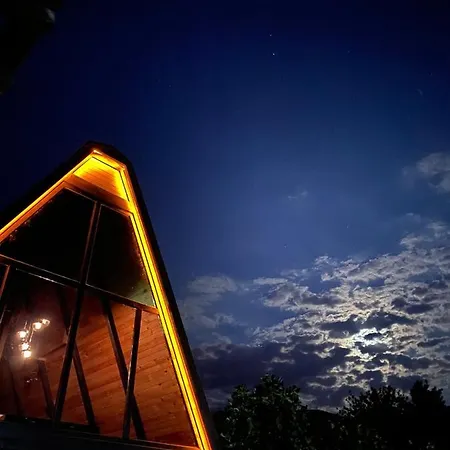 Jakuzili, Lueks Ve Korunakli Ahsap Bungalov. فتحية