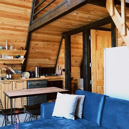 Jakuzili, Lueks Ve Korunakli Ahsap Bungalov. شاليه *