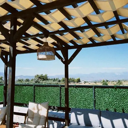 Jakuzili, Lueks Ve Korunakli Ahsap Bungalov. * فتحية
